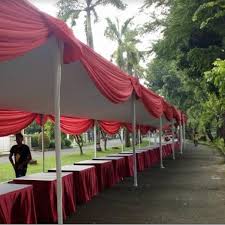 Tenda pesta standar